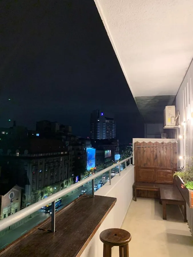 Garden In The Sky Of Bucharest Daire